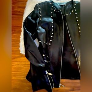 ANNE Klein Blk leather jacket studded